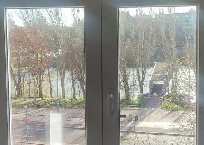 Cerca Plaza Pilar Apartamento *