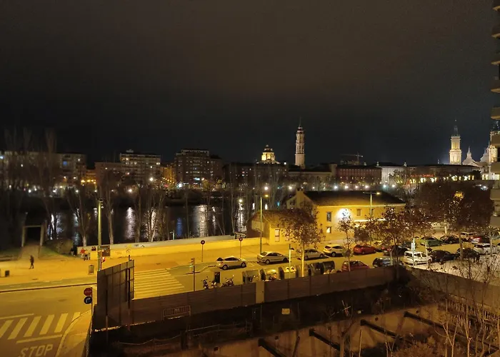 Cerca Plaza Pilar Apartamento *